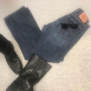 NWOT lucky Brand Jeans